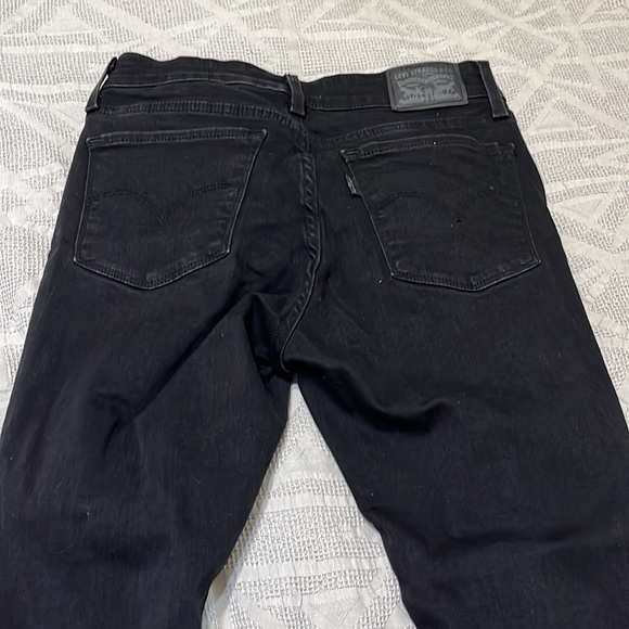 Levi’s women’s black distressed skinny jeans - Picture 4 of 4